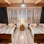 Jaworowe Izby Z Balia Z Hydromasazem I Sauna