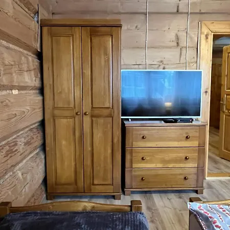 アパート Jaworowe Izby Z Balia Z Hydromasazem I Sauna ブコビナ・タトシャンスカ