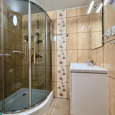 Jaworowe Izby Z Balia Z Hydromasazem *